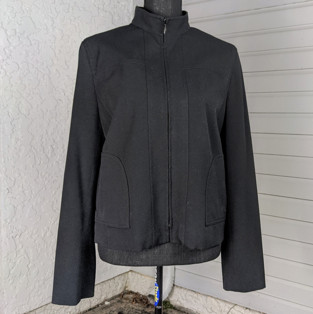 Limited Stretch Lightweight Jacket